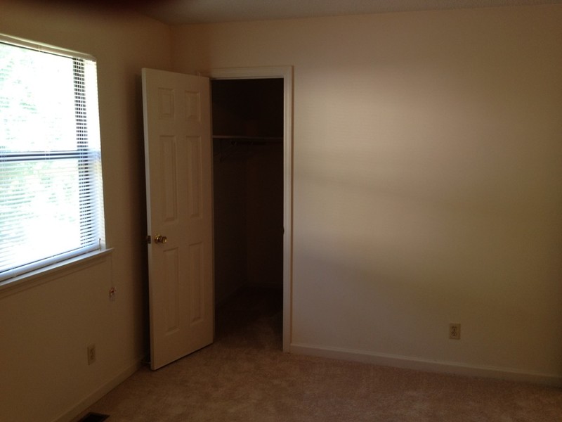 Shamrock Properties Country Place Apartments, Gray